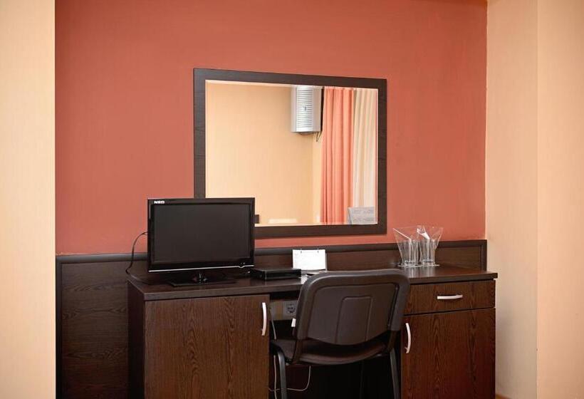 스탠다드 테라스 룸, Family Art Hotel Zora