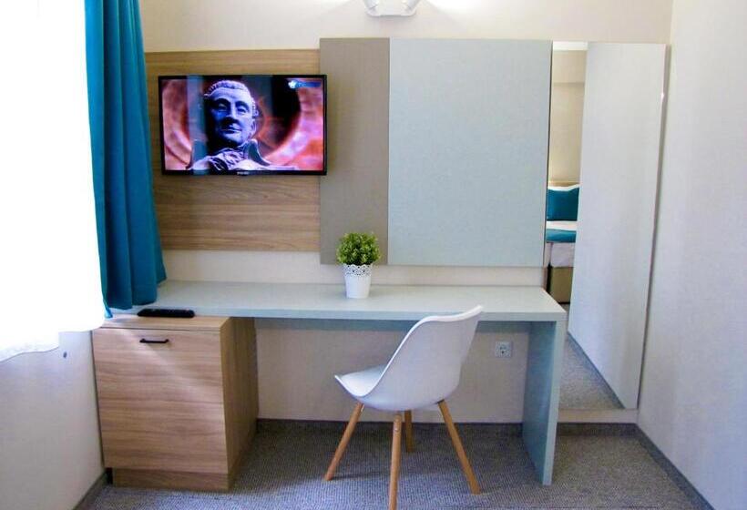 Номер Deluxe с Балконом, Lotos