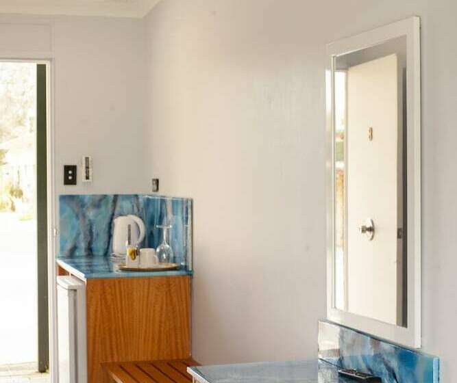 디럭스 트리플 룸, Manjimup Motor Inn