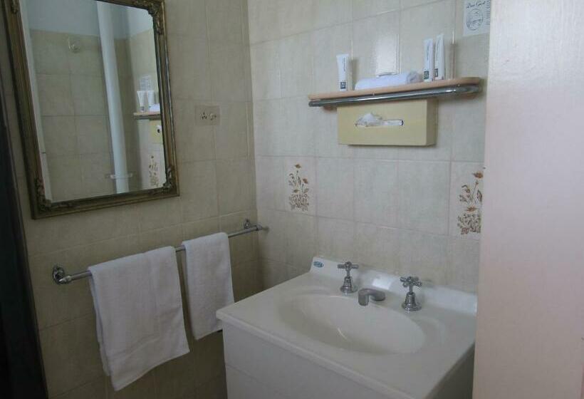 اتاق استاندارد, Twin City Motor Inn