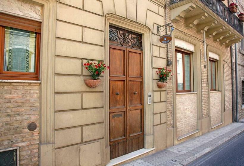 Номер Стандарт, B&b Patrizio