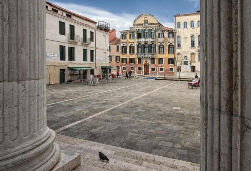 Standard Single Room Shared Bathroom, San Giacomo Venezia