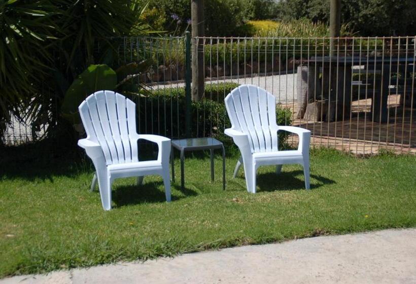 جناح ديلوكس سرير كينج, Calder Motel