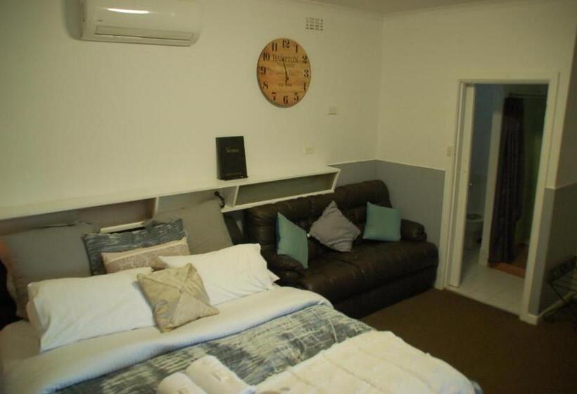 جناح ديلوكس سرير كينج, Calder Motel