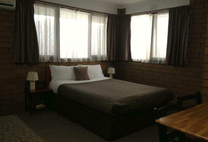 Семейный Номер, Rippleside Park Motor Inn