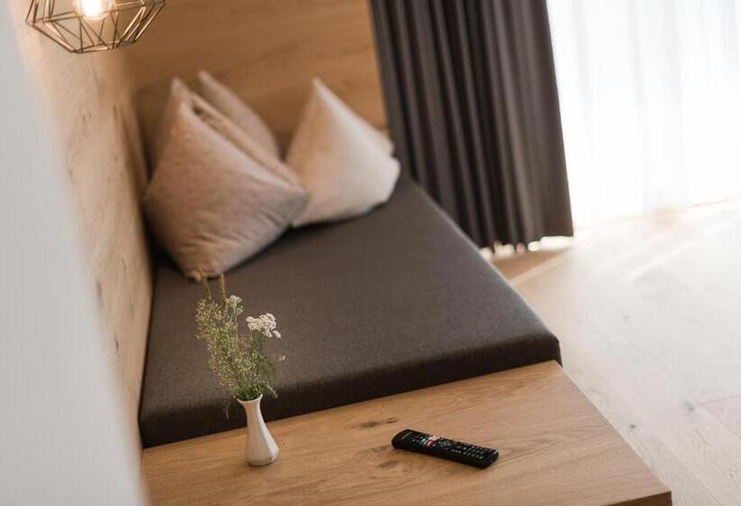 Люкс с Балконом, Park Hotel Villa Etschland
