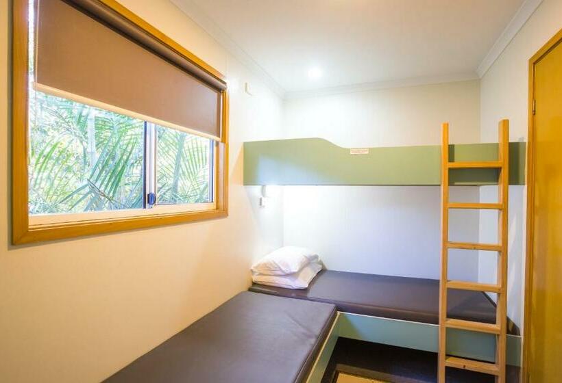 Вилла 2 Спальни, Fingal Bay Holiday Park