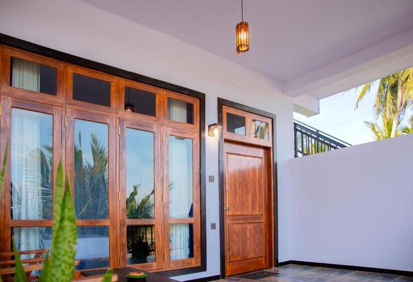 Номер Стандарт Вид на Озеро, My Resort Yala