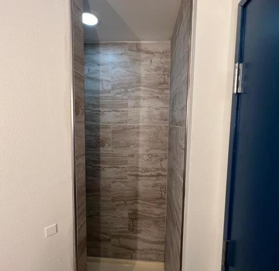 سوییت, Welcome Inn & Suites East Chase/pike Road