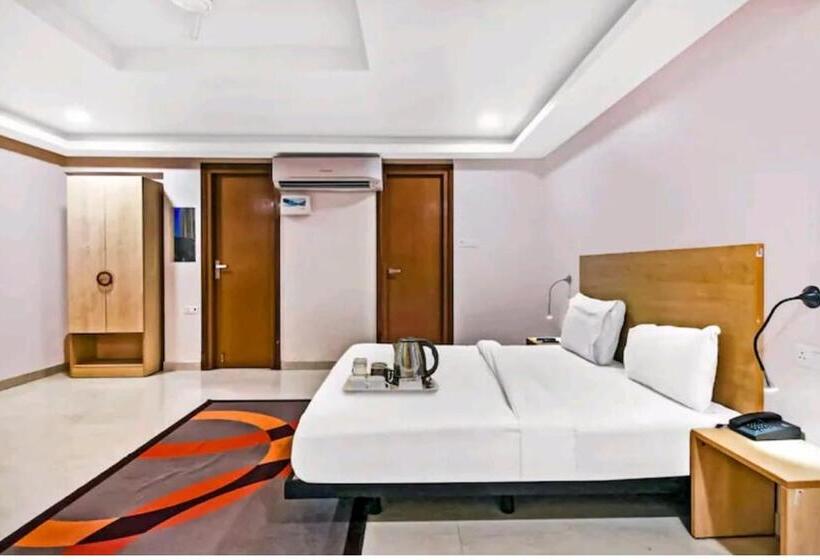 Quarto Deluxe, Veridian 100 Meter From Sahara Hospital Gate No 3