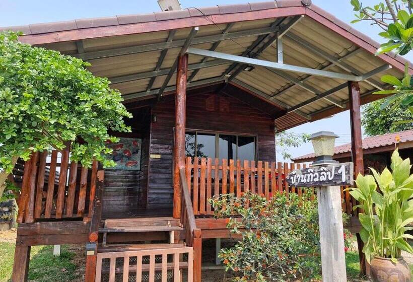 Номер Стандарт, Yungthong Baan Suan Resort
