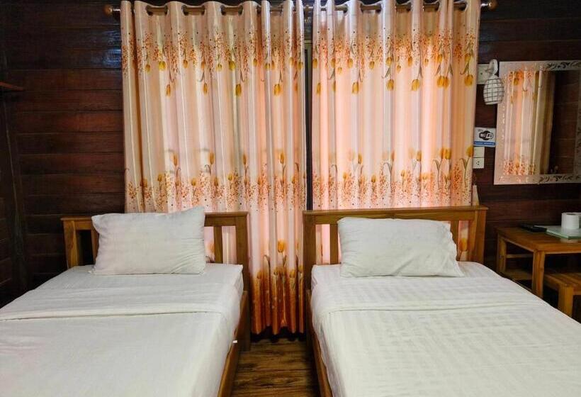 Номер Стандарт, Yungthong Baan Suan Resort