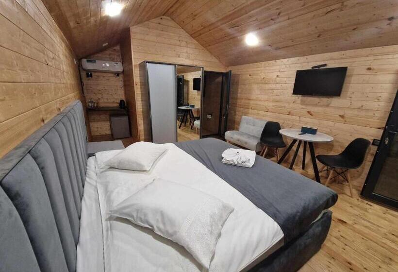 Семейный Номер, Nice House Hotel Meghri
