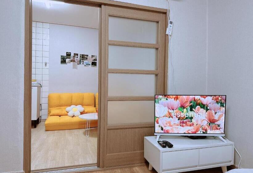 غرفة قياسية رباعية, Choryang Mumum 202