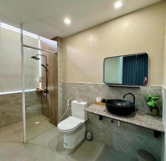 اتاق استاندارد سه نفره, Florencia S Inn