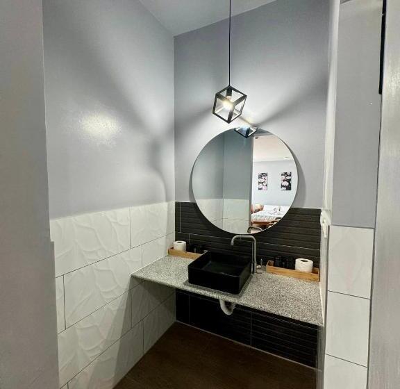 اتاق استاندارد چهار تخته, Florencia S Inn