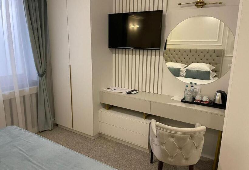 اتاق سوپریور با تخت بزرگ, La Strada The Villa