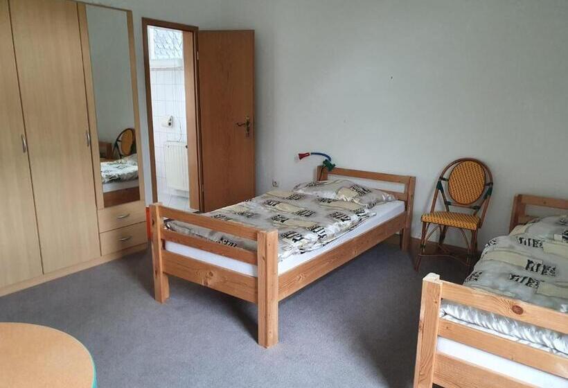 חדר סטנדרט, Monteurzimmer Alte Schule Heberndorf 1
