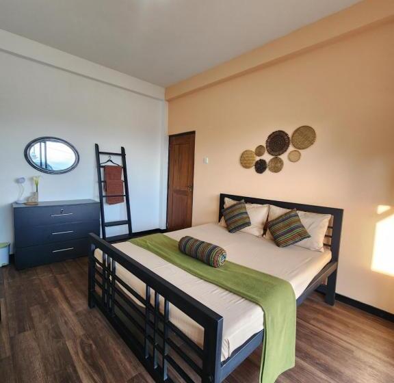 Номер Стандарт Вид на Озеро, Villa Crosswinds Nuwara Eliya