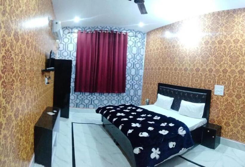 Номер Deluxe, Royal Grand