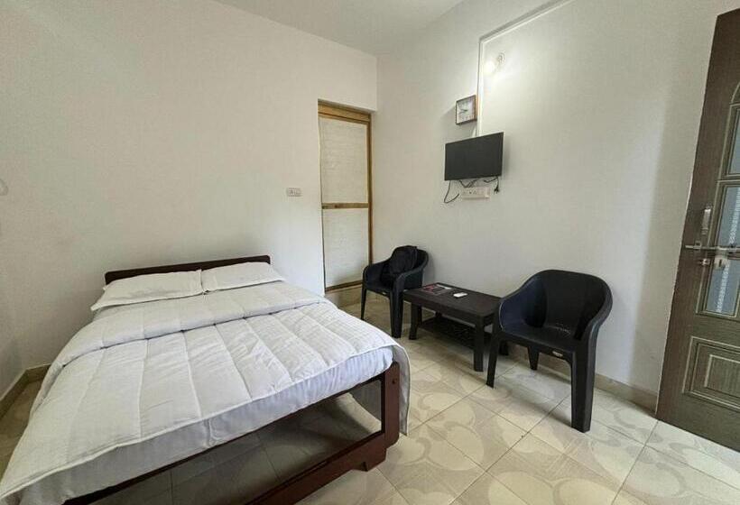 Quarto Estandar, Euphoria Stays In Anjuna