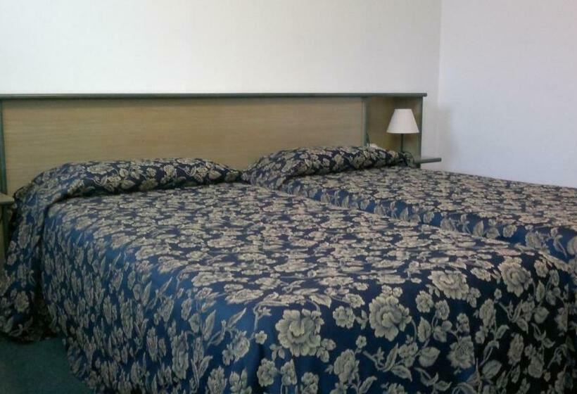 Номер Стандарт, Albergo Alla Campana