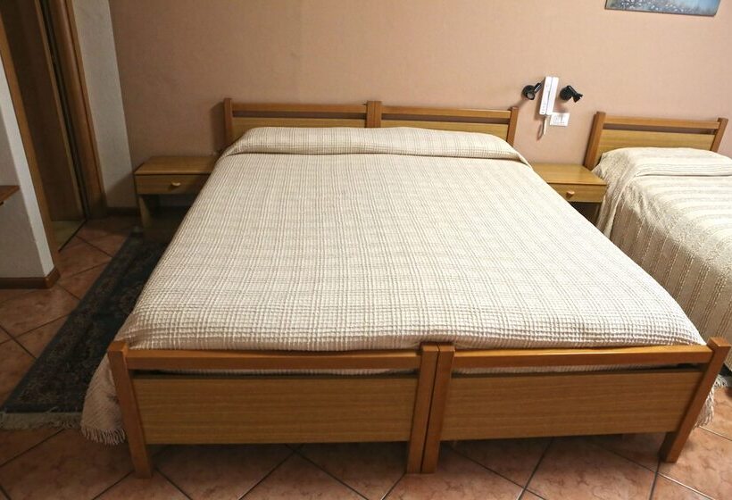 Семейный Номер Вид на Горы, Albergo Gusmeroli