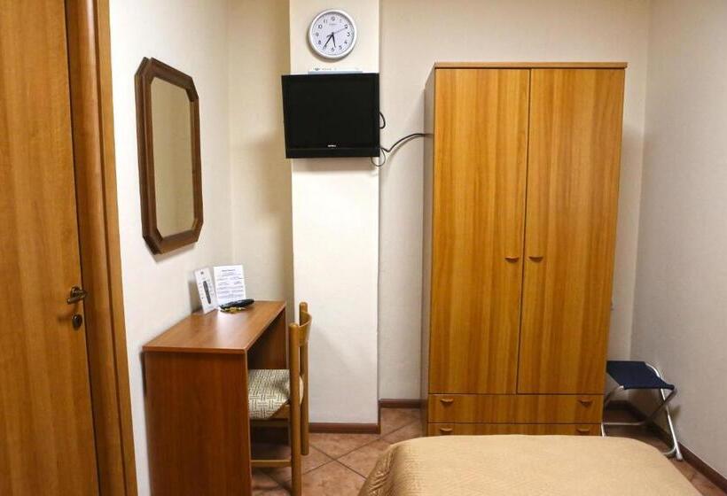 Номер Deluxe Одноместный, Albergo Gusmeroli