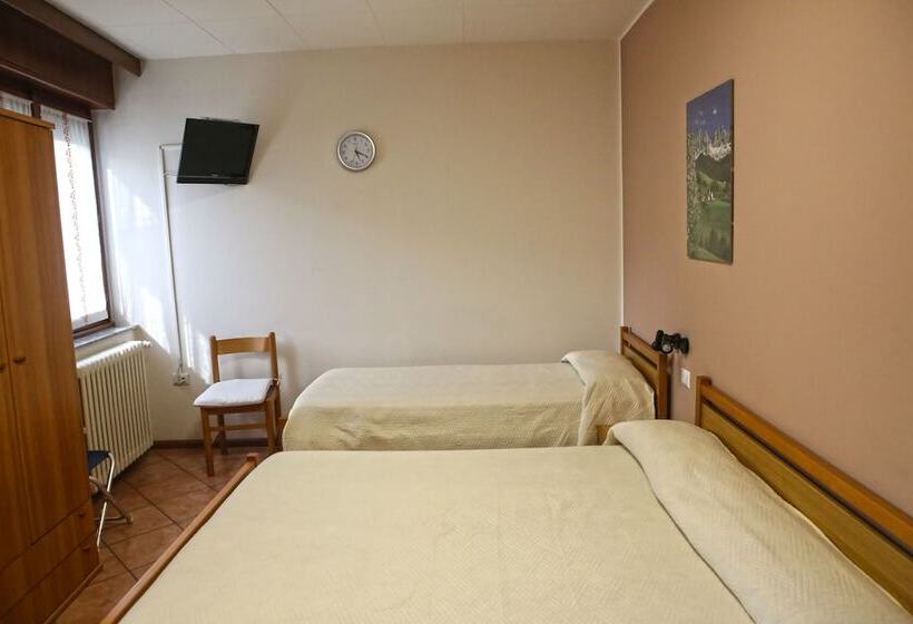 Номер Стандарт Трехместный, Albergo Gusmeroli