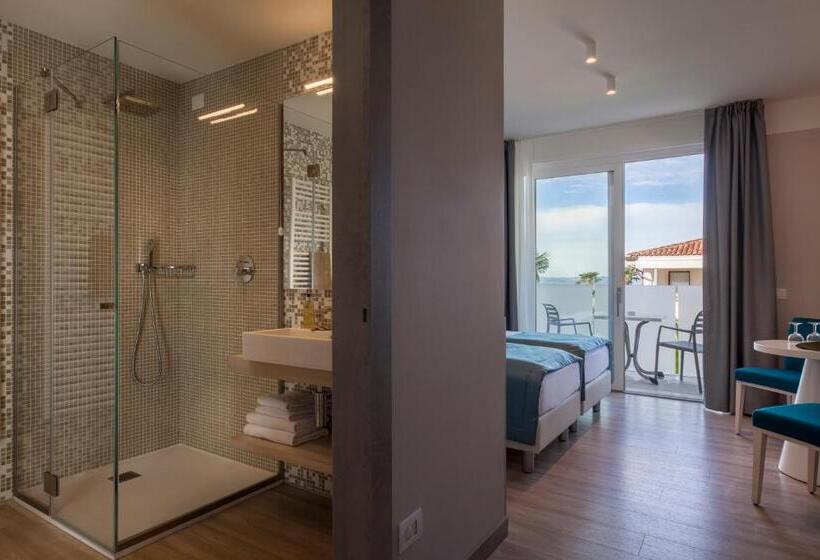Quarto Estandar com Sacada, Villa Olivo Resort 3s