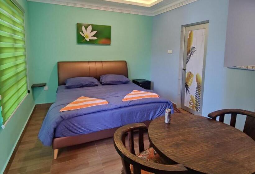 Номер Superior, Capital O 90949 Pelangi Beach Resort Mersing