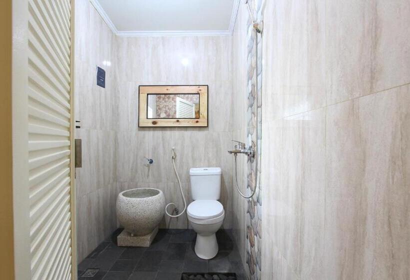 Номер Стандарт, Oyo 93789 Mbah Carik Homestay