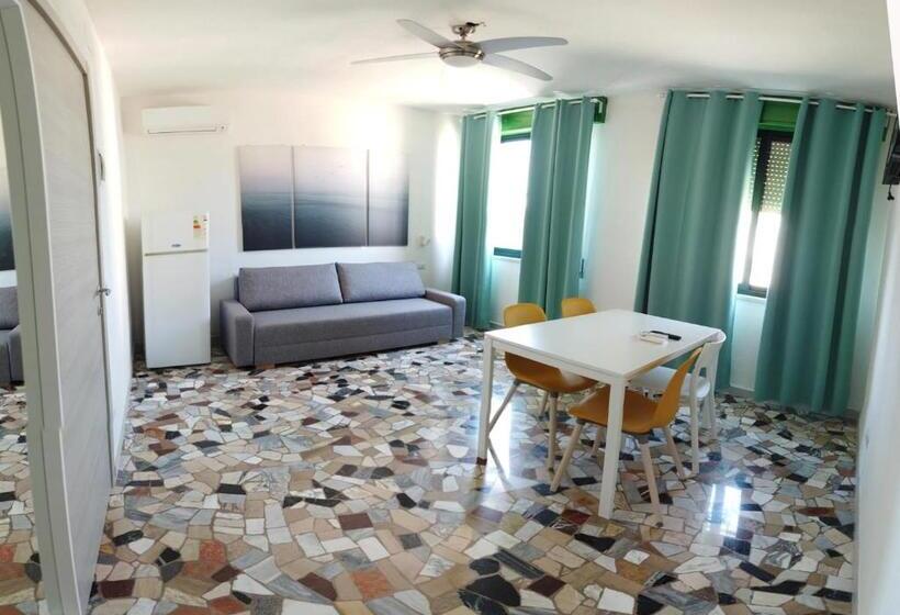 اتاق استاندارد چهار تخته, B&b L'oasi