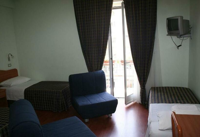 Номер Стандарт Трехместный, B&b Luna Blu