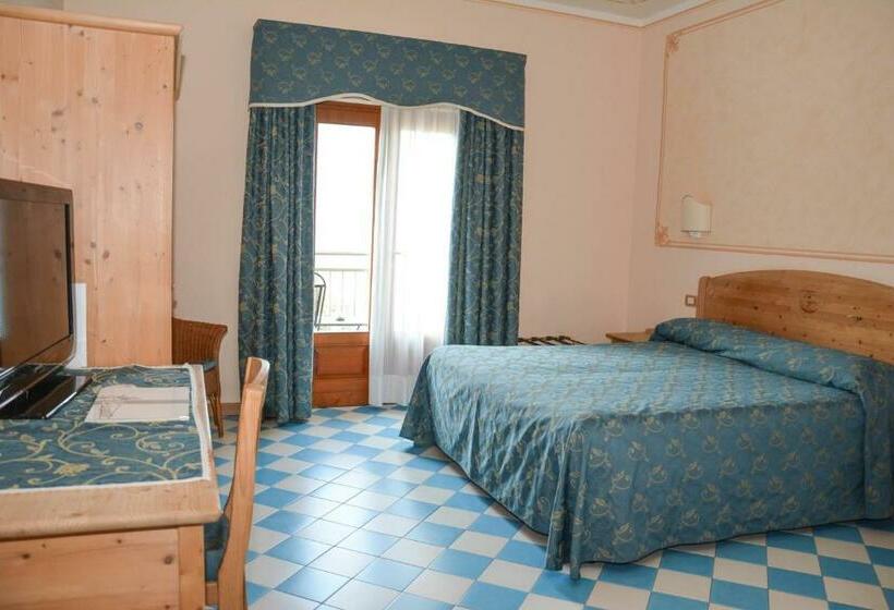 سوییت جونیور با بالکن, Locanda Ruscello Garnì