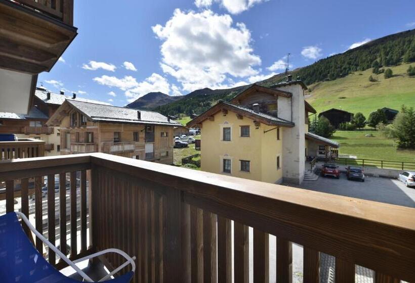 سوییت جونیور با بالکن, Valtellina