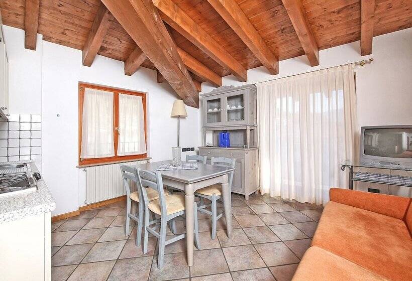 2 Bedroom Family Apartment, Residence Casa Gardola, Gtsgroup