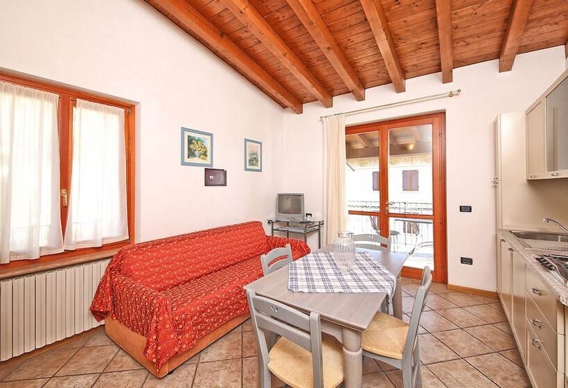 2 Bedroom Family Apartment, Residence Casa Gardola, Gtsgroup