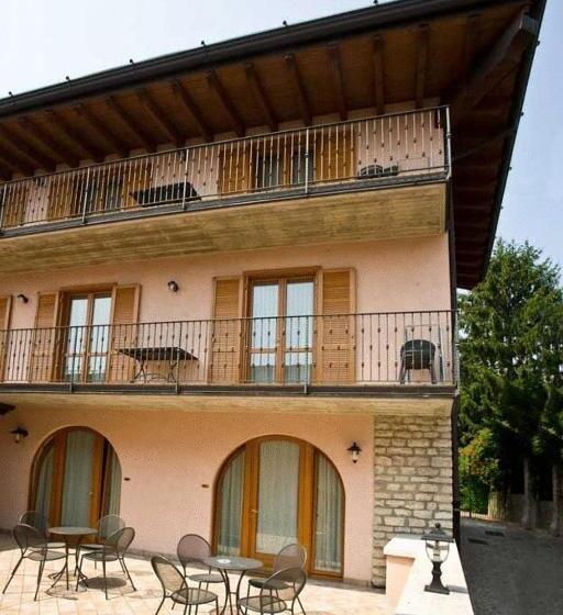 استودیو خانوادگی, Residence Casa Gardola, Gtsgroup