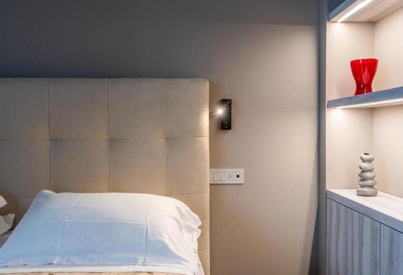 Номер Стандарт Вид на Бассейн, Residence Oliveto