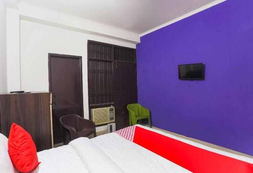 Quarto Triplo Clássico, Oyo 30615 Hotel Rock Inn
