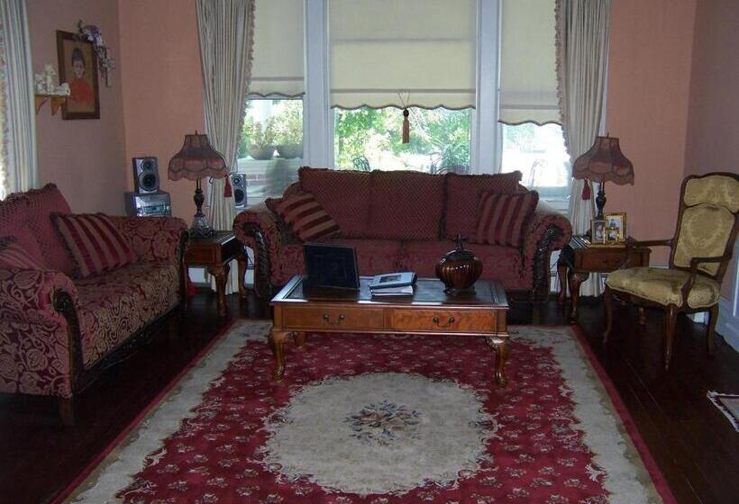 Люкс Кровать Кинг, Jasones B&b And Restaurant