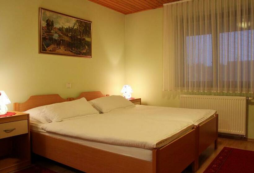 اتاق استاندارد, Bed And Breakfast Valjavec