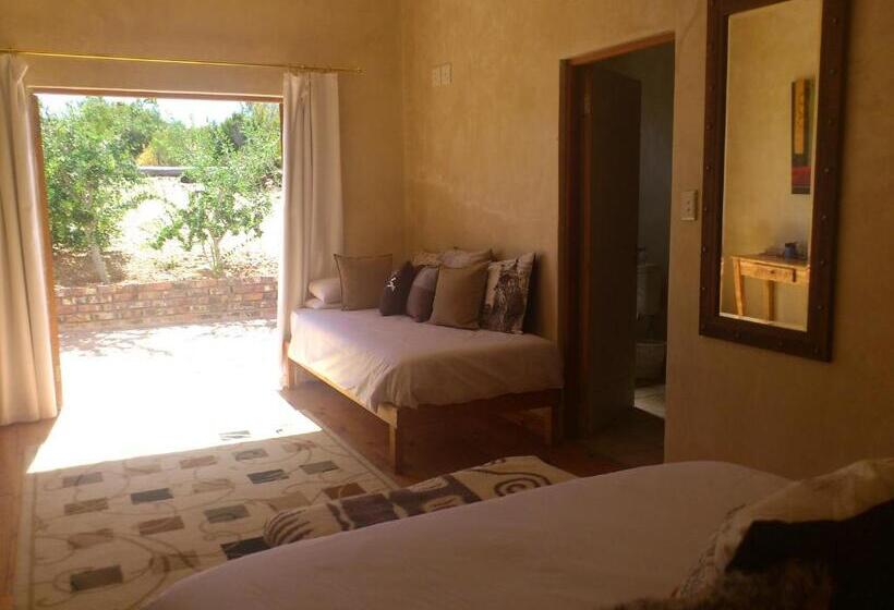 Pokój Rodzinny, Le Petit Karoo Ranch