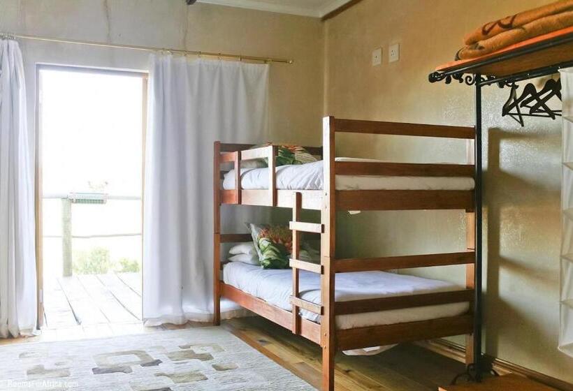 Pokój Rodzinny, Le Petit Karoo Ranch