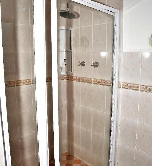 패밀리 룸, Cove View B&b