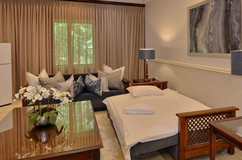 Президентский Люкс, Anew Resort Hunters Rest Rustenburg