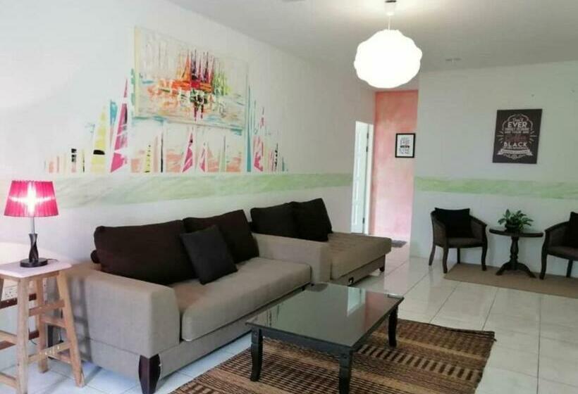 스탠다드 룸, Natol Homestay   Kuching