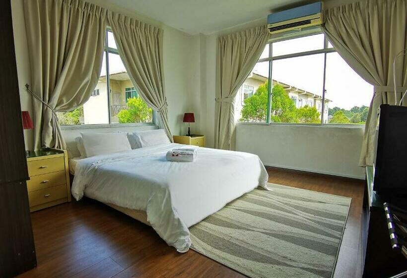 Номер Superior Кровать Кинг, Natol Homestay   Kuching