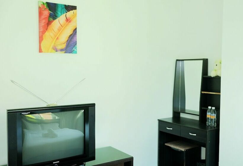 バス共有のスタンダードルーム, Natol Homestay   Kuching
